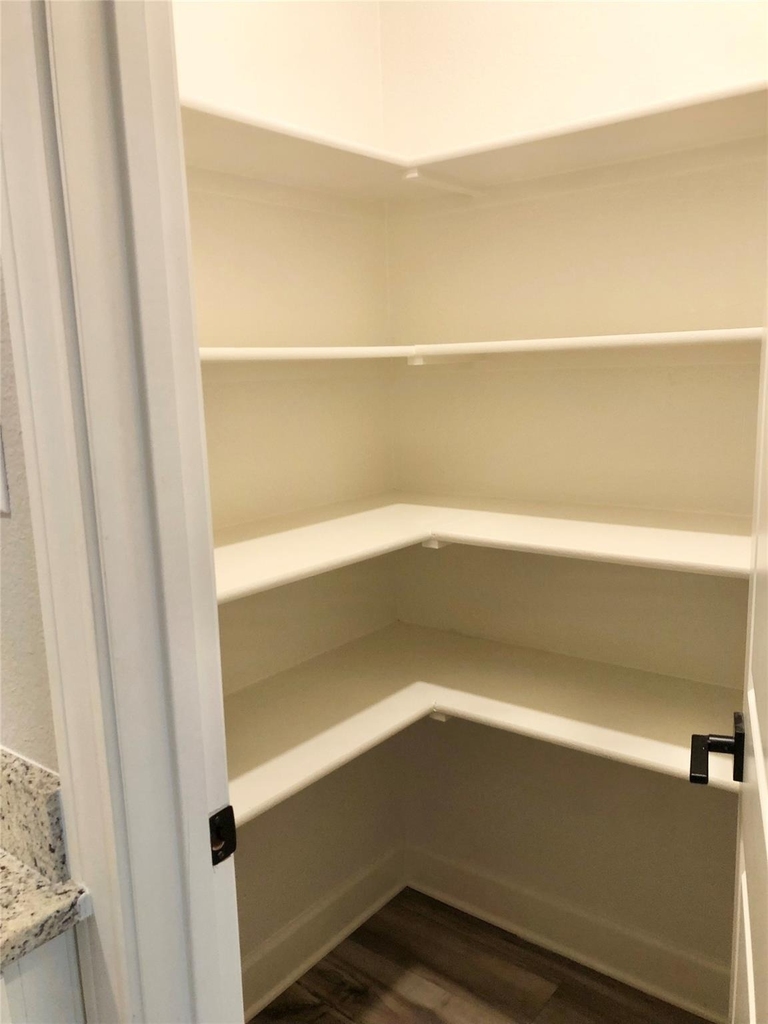 604 Harbor Oaks Drive - Photo 18