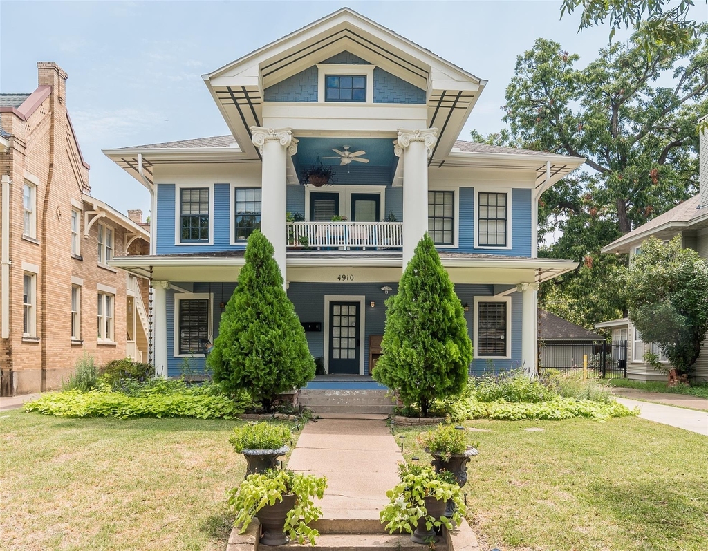 4910 Victor Street - Photo 0