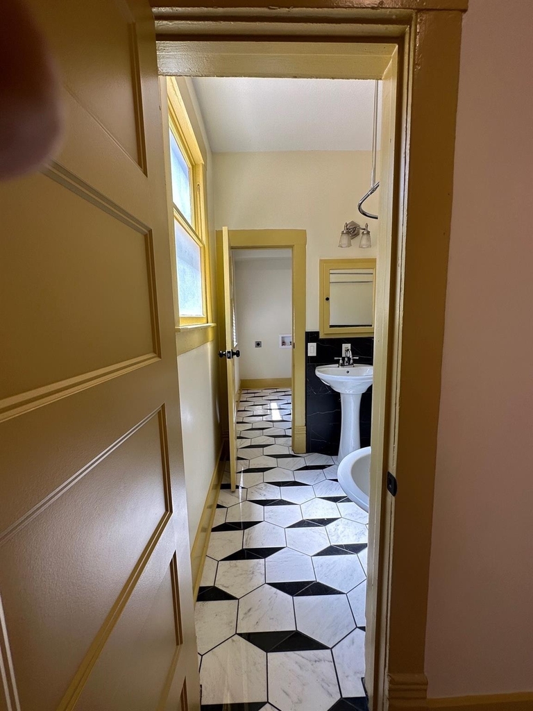 4910 Victor Street - Photo 24