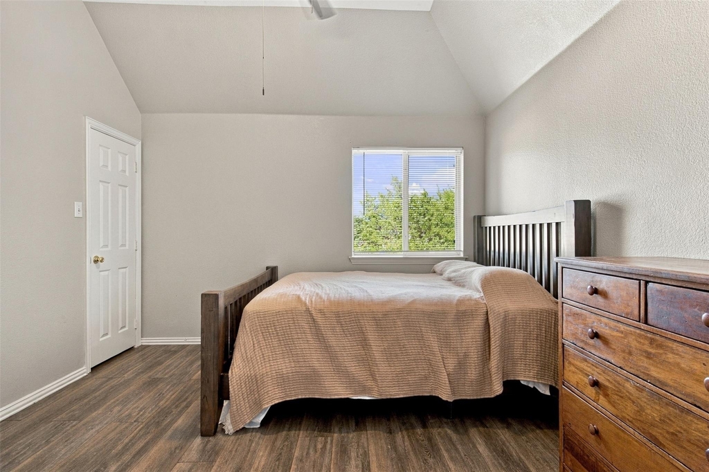 8414 Romanway Drive - Photo 20