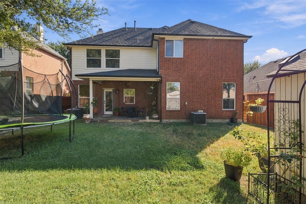 8414 Romanway Drive - Photo 22