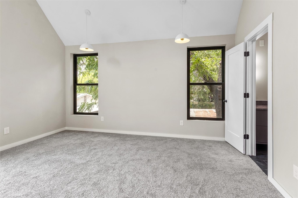 957 Woods Avenue - Photo 12