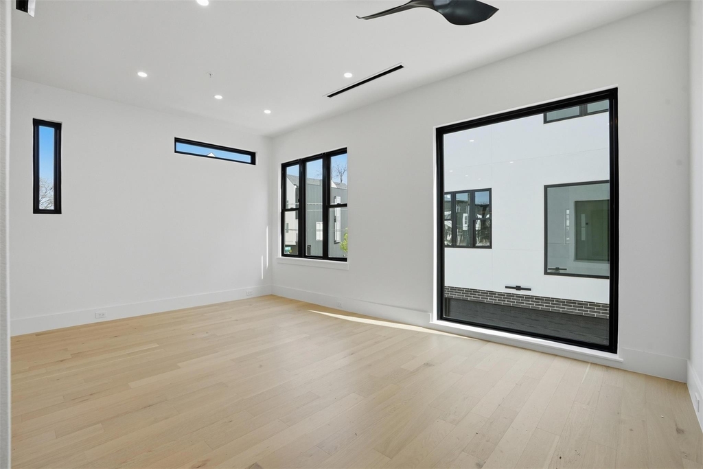 4526 Cabell Drive - Photo 6