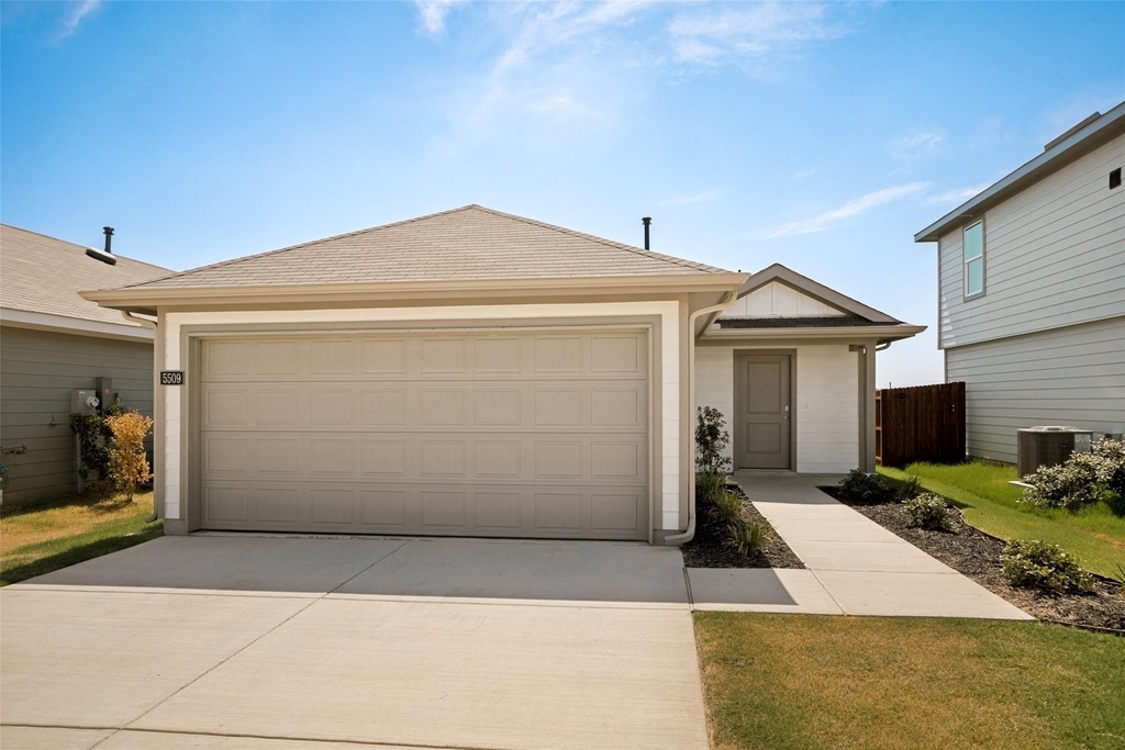 5509 Flannel Lane - Photo 1