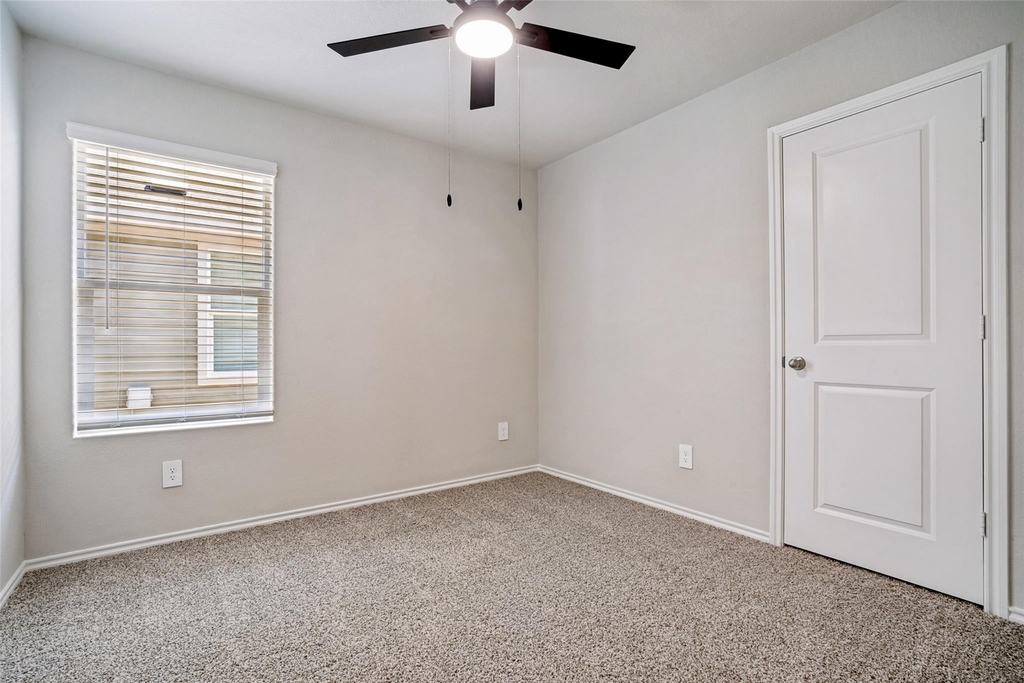 5509 Flannel Lane - Photo 23