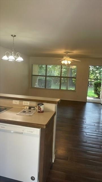 6169 Fm 902 - Photo 3