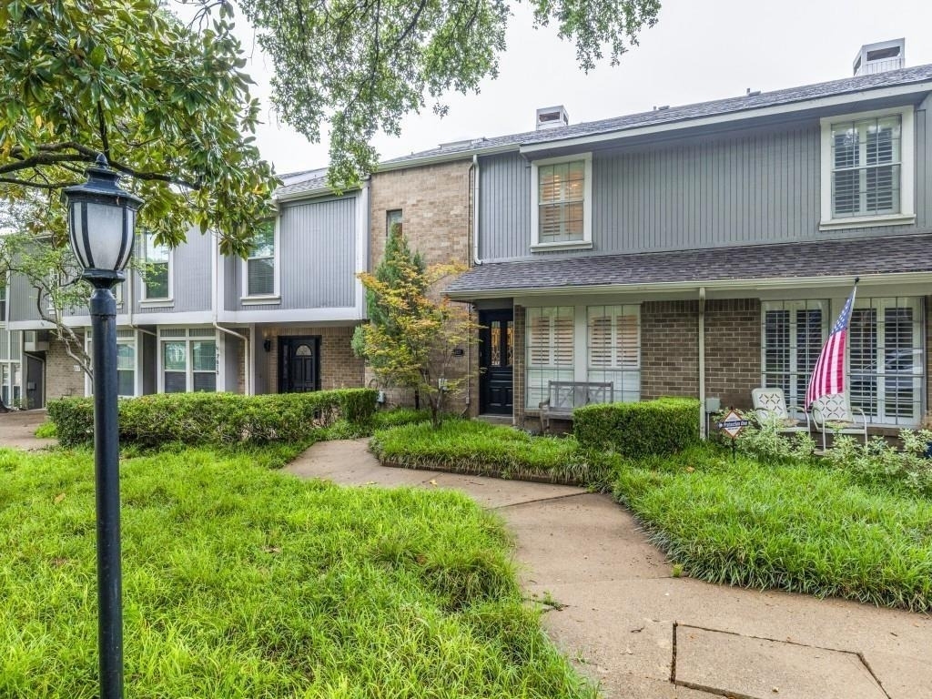 7617 Riverbrook Drive - Photo 2