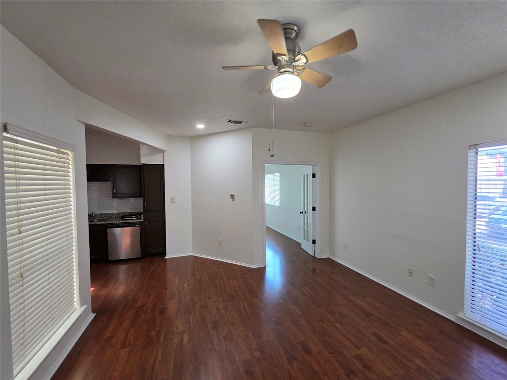 3117 Sondra Drive - Photo 4