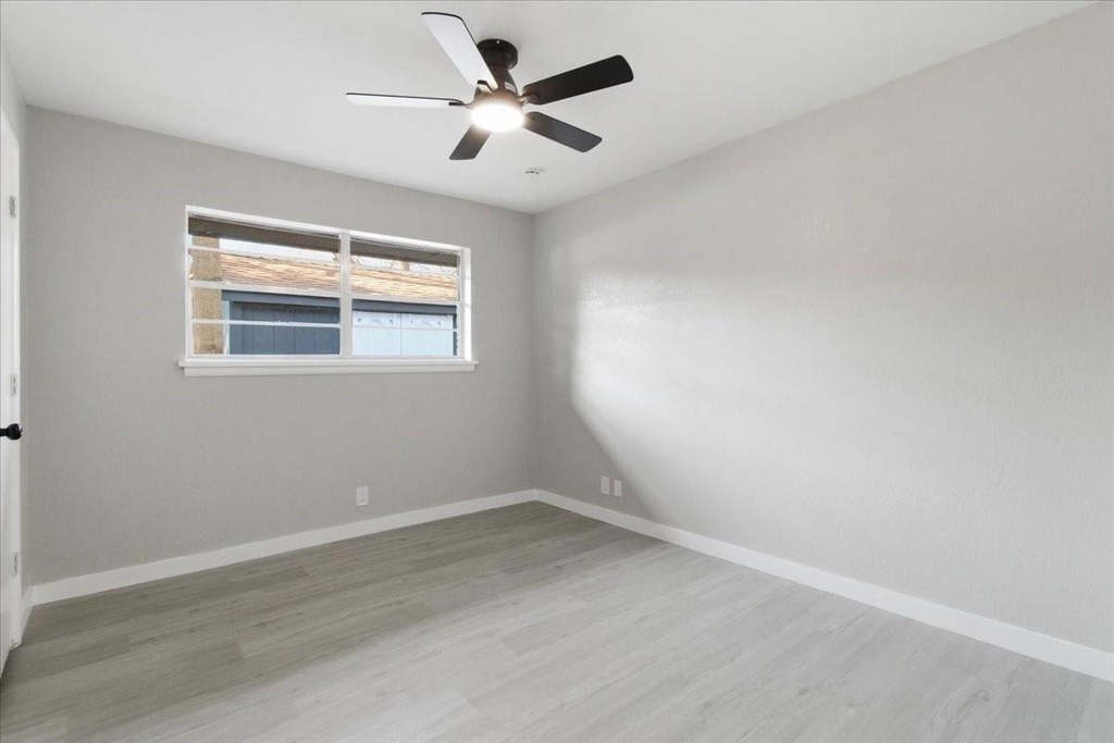 1509 University Drive - Photo 24
