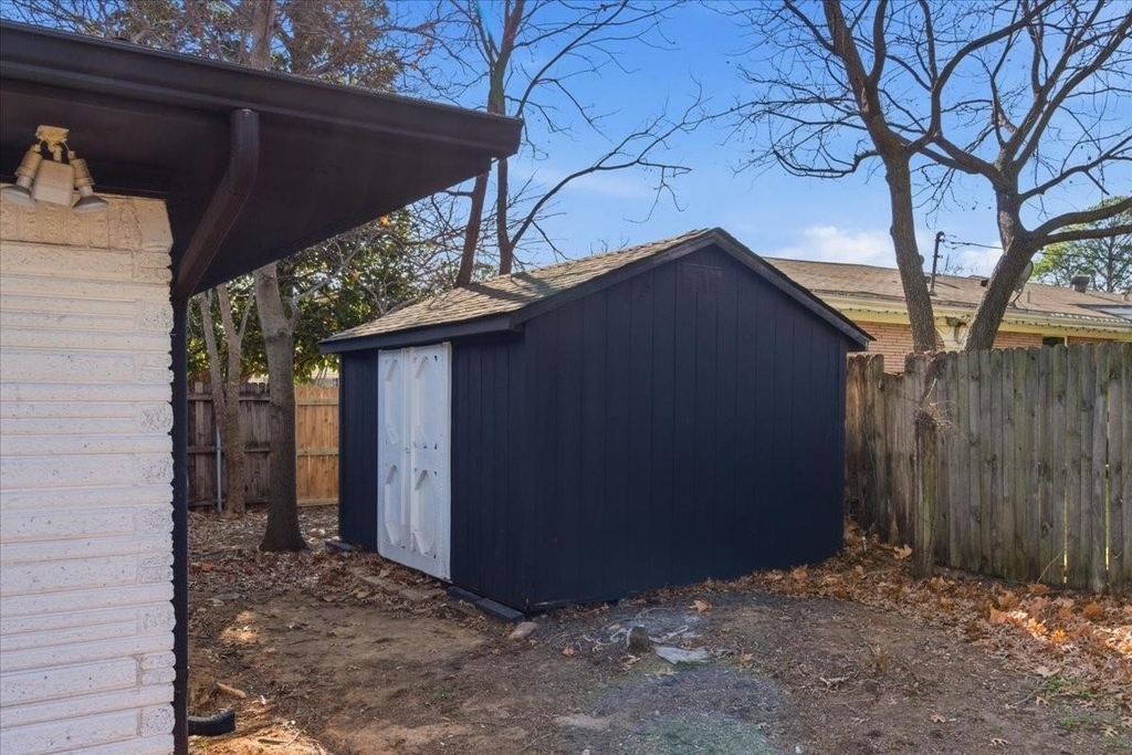 1509 University Drive - Photo 33