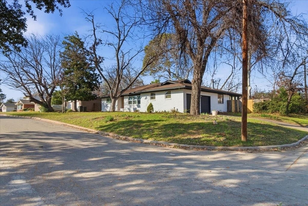 1509 University Drive - Photo 35