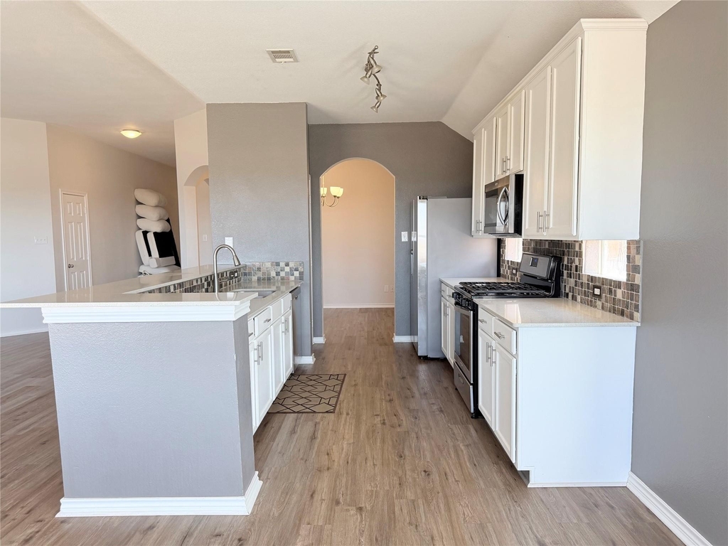 2821 Saddlebred Trail - Photo 7