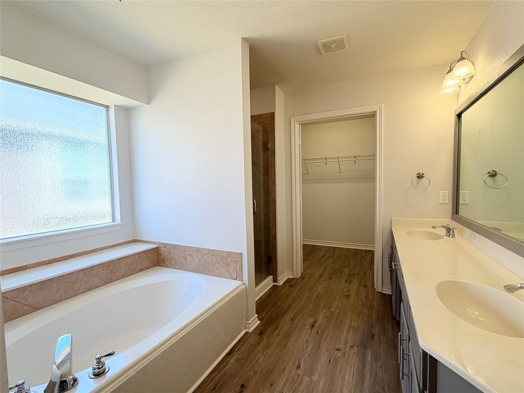 2821 Saddlebred Trail - Photo 10
