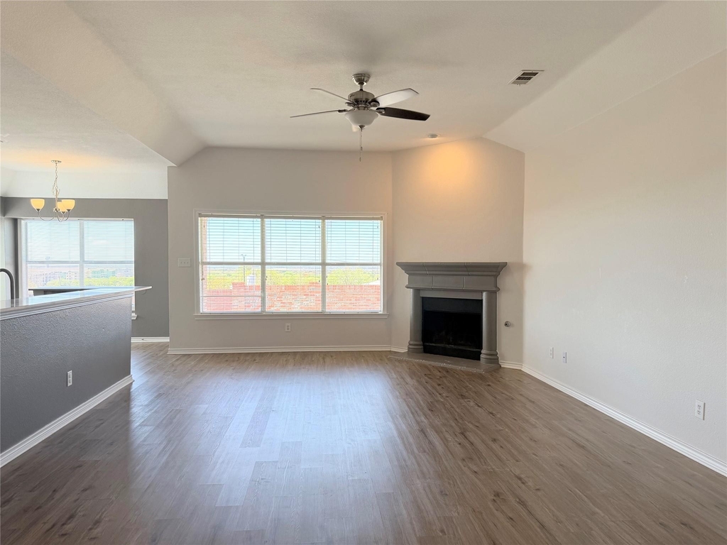 2821 Saddlebred Trail - Photo 3
