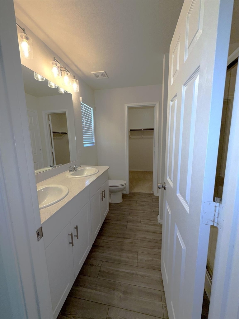 366 Lake Erie Drive - Photo 12