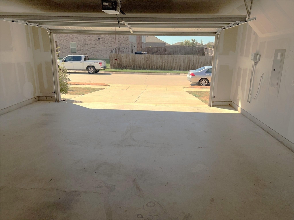 366 Lake Erie Drive - Photo 22