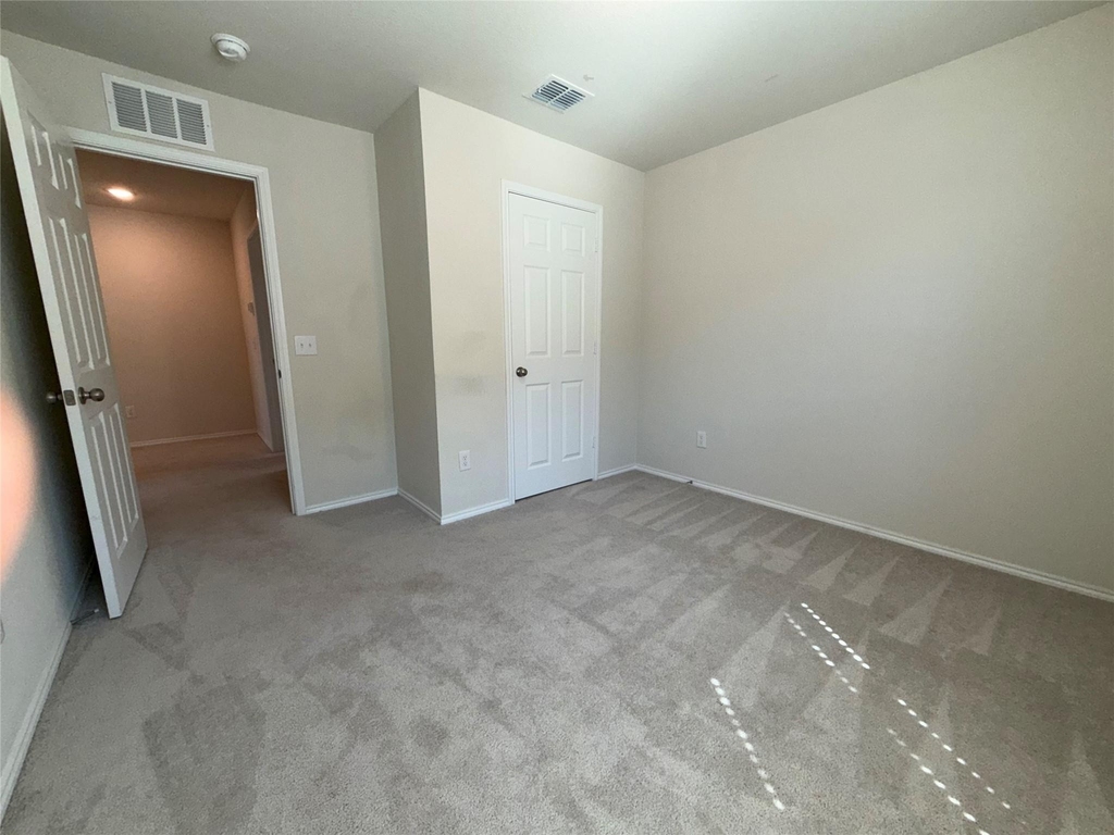366 Lake Erie Drive - Photo 21