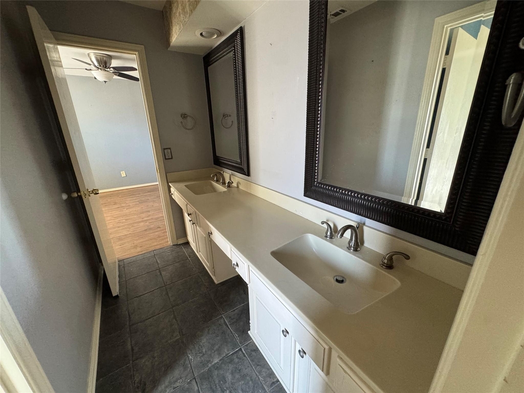 3509 Steven Drive - Photo 3