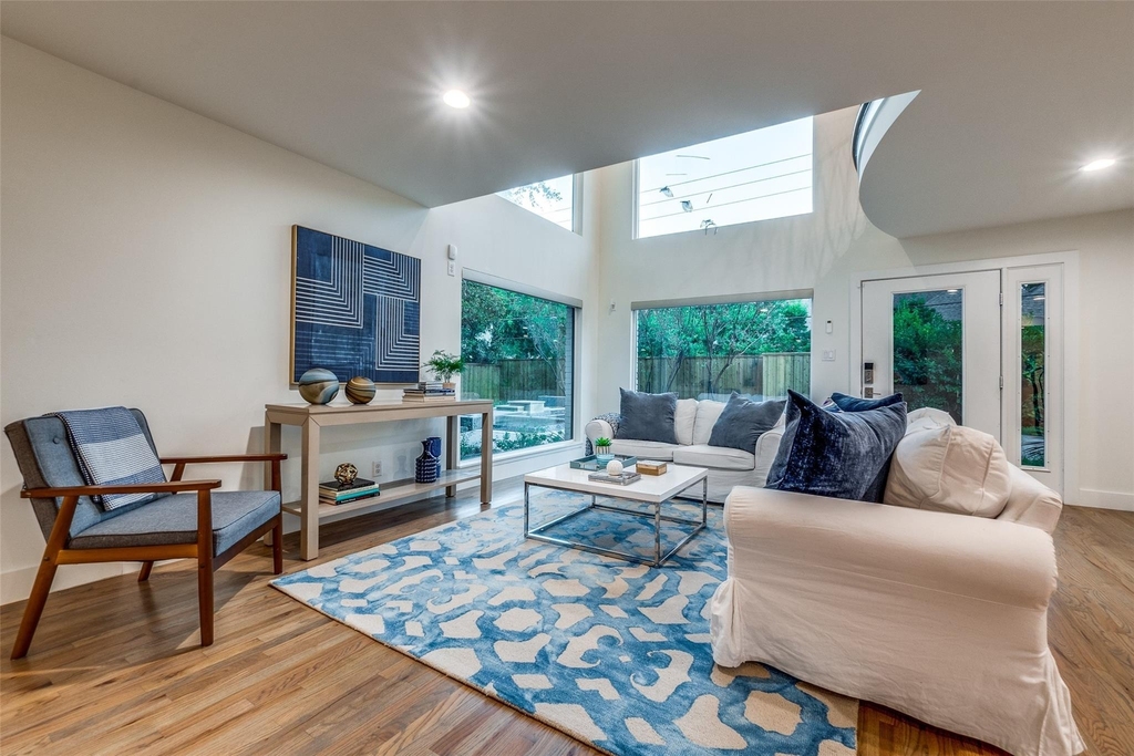 5908 Melshire Drive - Photo 11