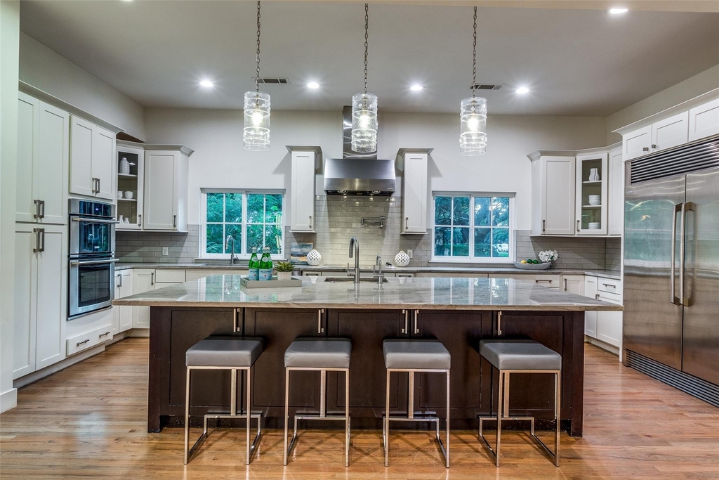 5908 Melshire Drive - Photo 1