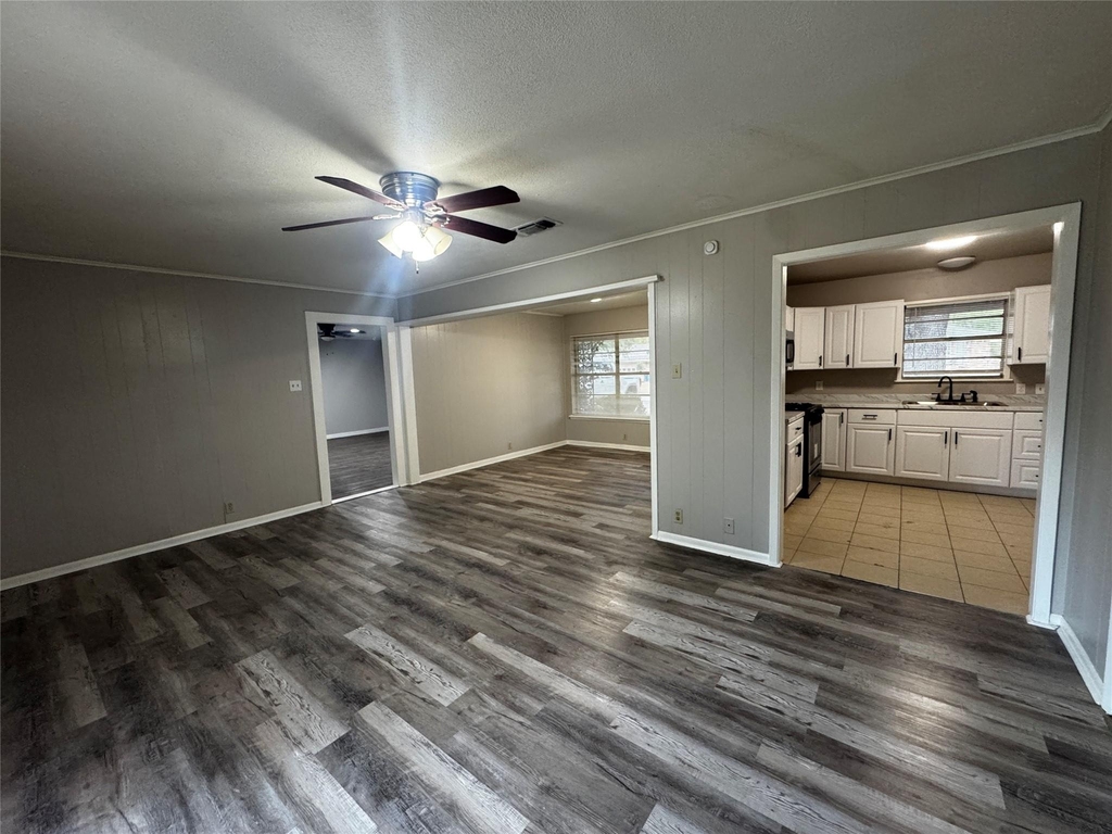 606 N Overlook Drive - Photo 5