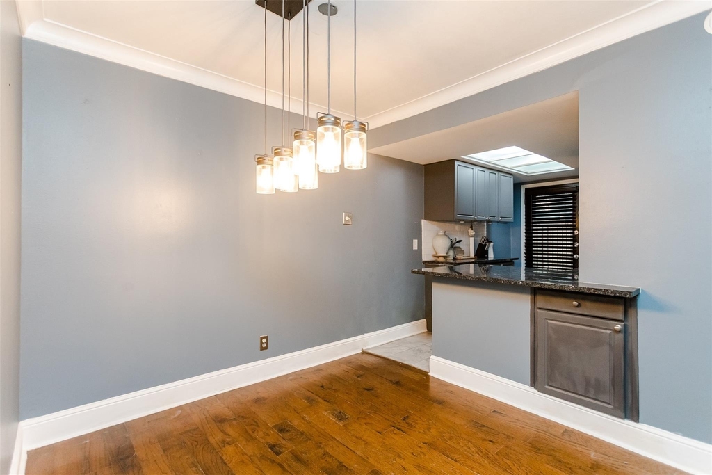 10203 Regal Oaks Drive - Photo 4