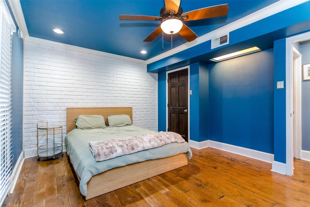 10203 Regal Oaks Drive - Photo 8
