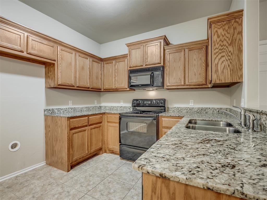 11205 Nw 6th Terrace - Photo 6