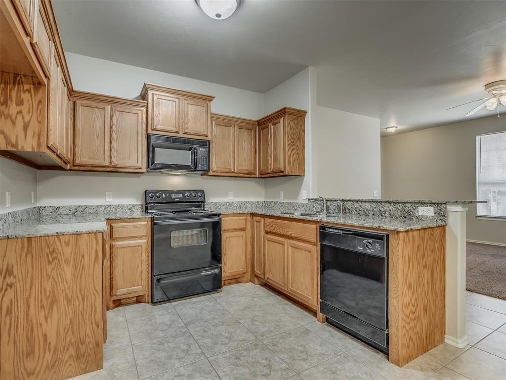 11205 Nw 6th Terrace - Photo 5