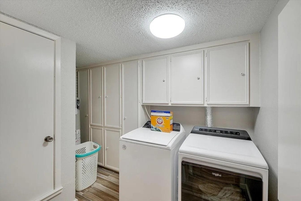 612 W Northgate Drive - Photo 33