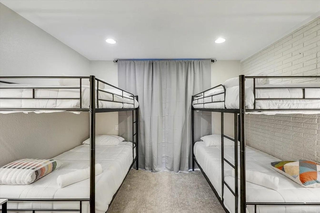 612 W Northgate Drive - Photo 32
