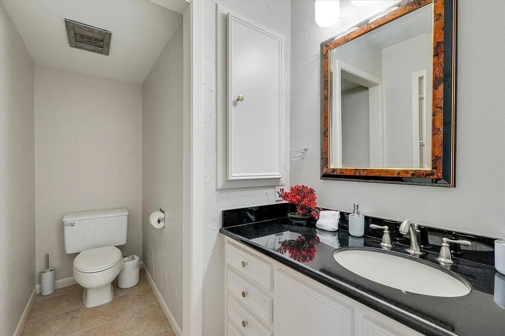 612 W Northgate Drive - Photo 31