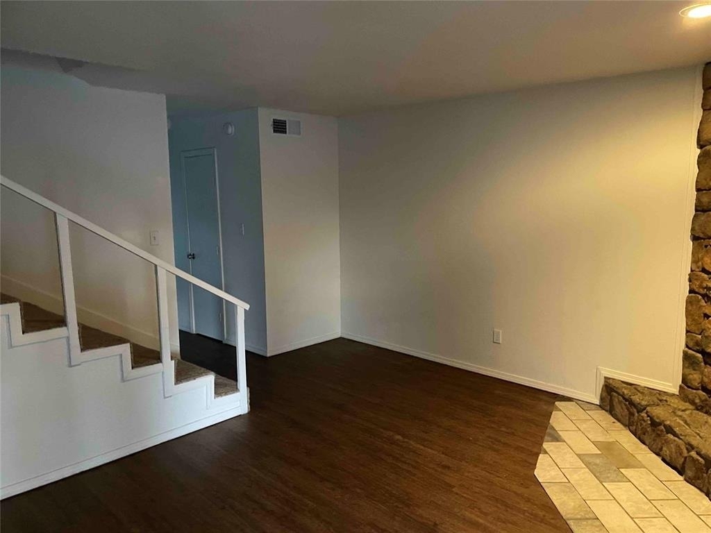 917 Acacia Circle - Photo 1