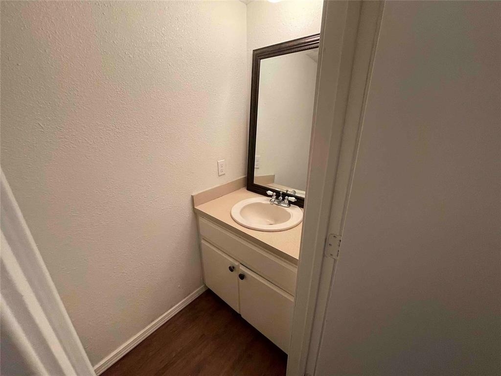 917 Acacia Circle - Photo 7