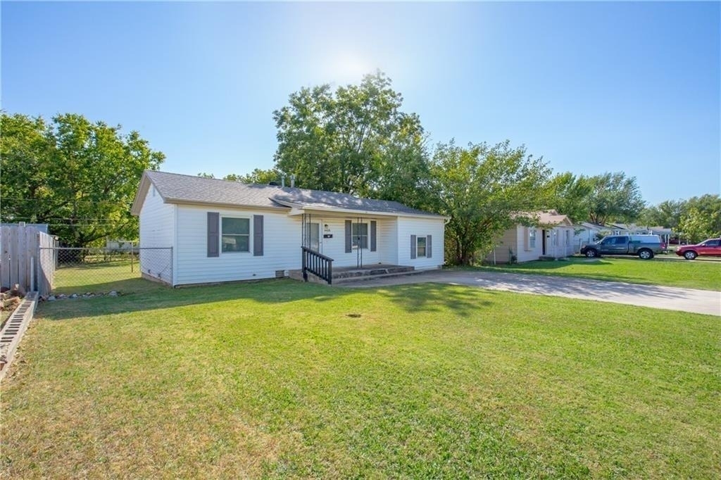 4428 Se 40th Street - Photo 1