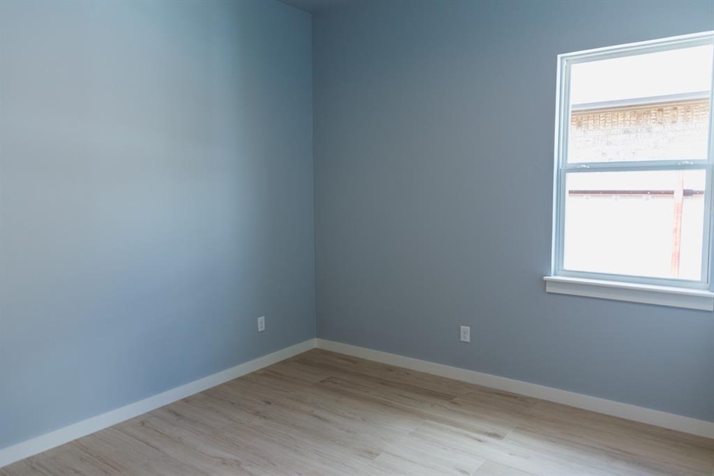 905 S Howard Avenue - Photo 20