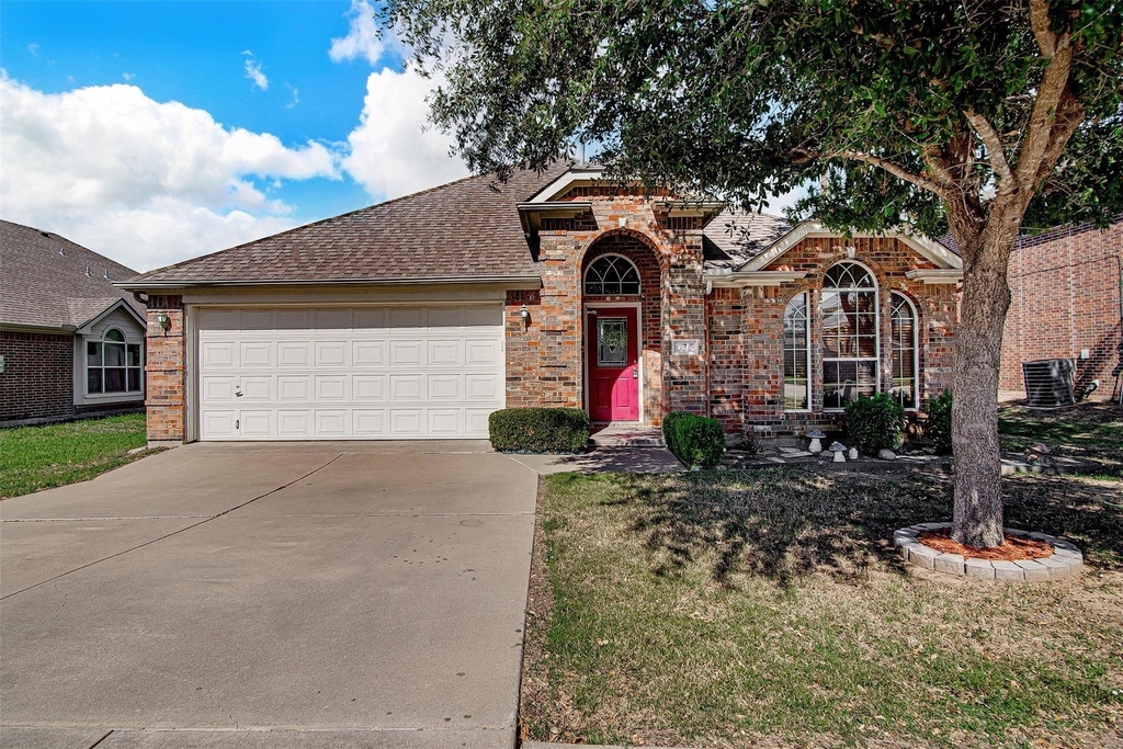635 Blue Sky Drive - Photo 0