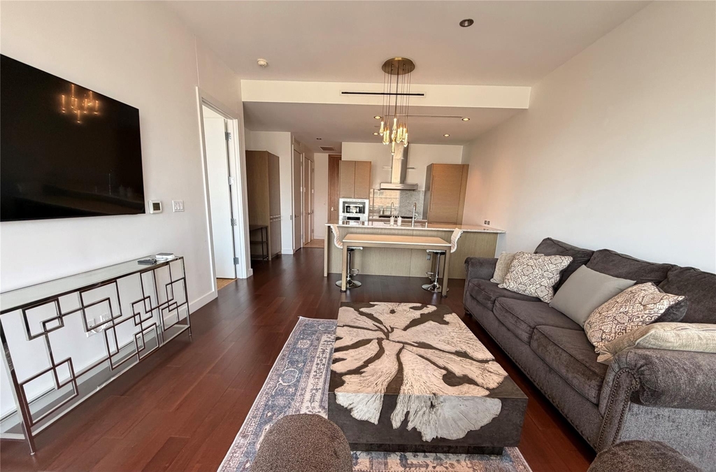 2900 Mckinnon Street - Photo 2
