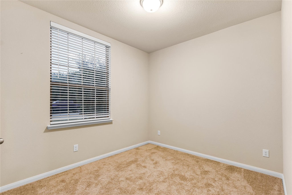 1401 Park Trails Boulevard - Photo 8