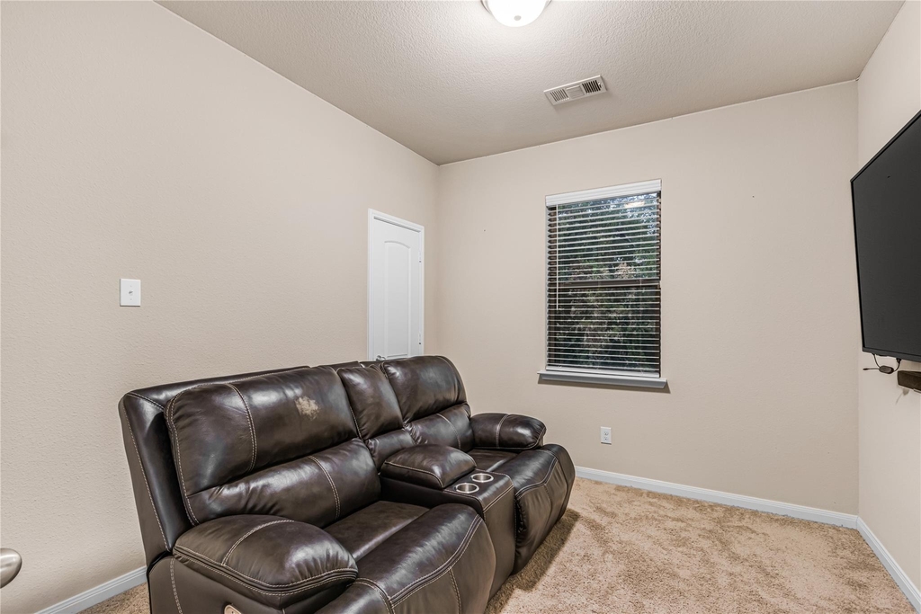 1401 Park Trails Boulevard - Photo 17