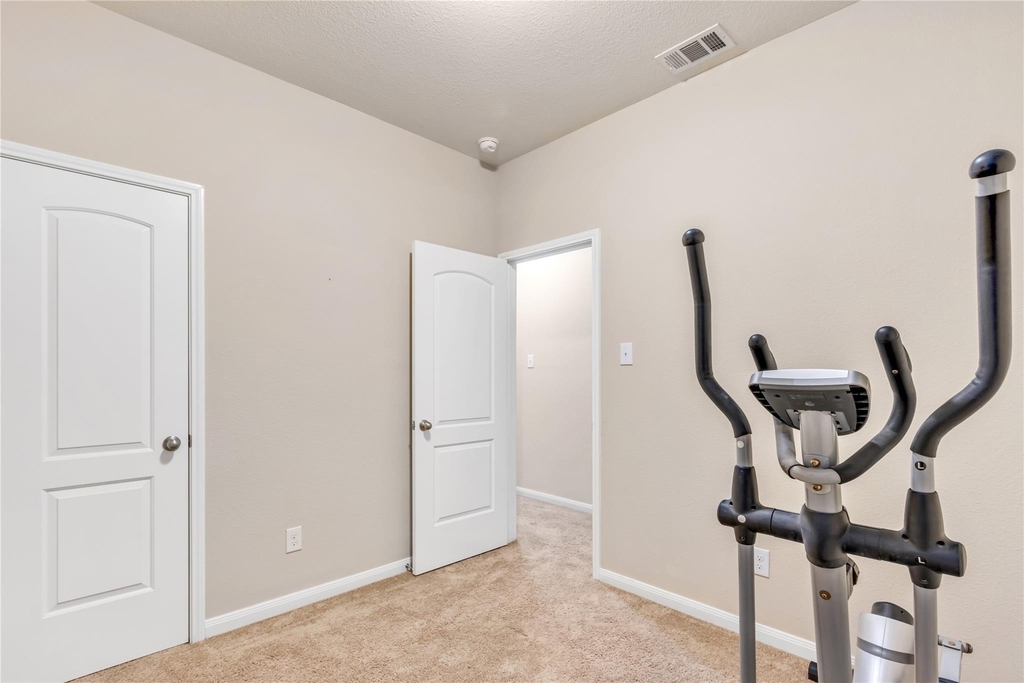 1401 Park Trails Boulevard - Photo 5