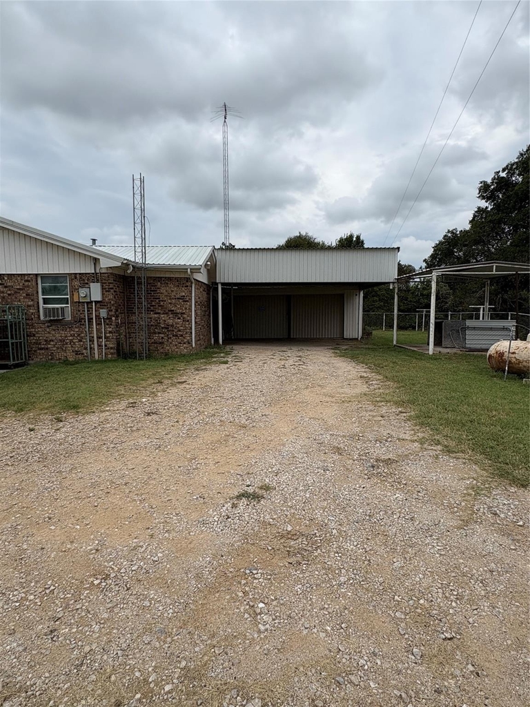 7342 Fm 1810 - Photo 3