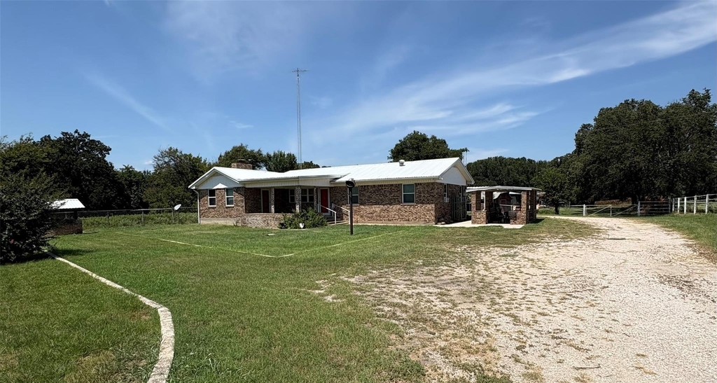 7342 Fm 1810 - Photo 0