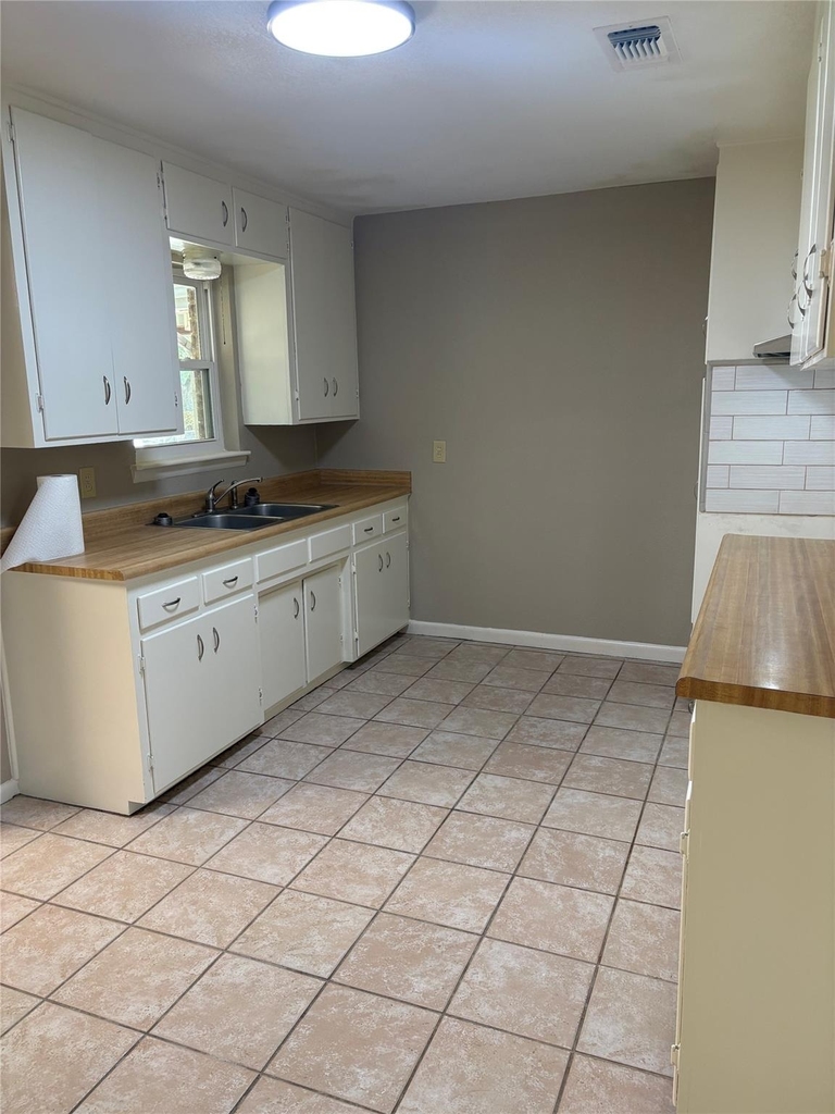 7342 Fm 1810 - Photo 26