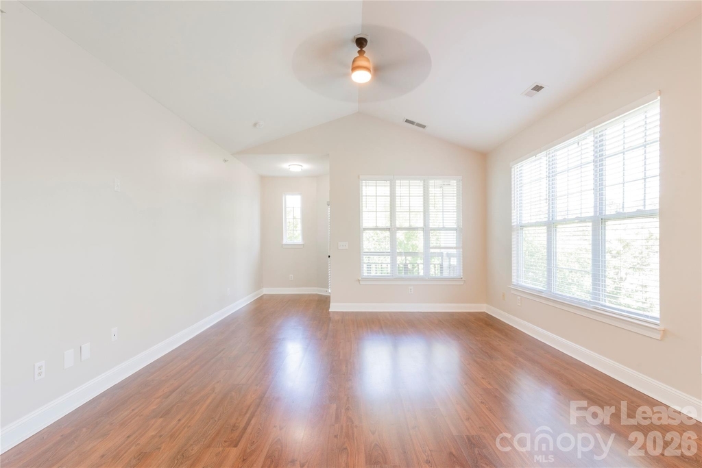 6716 Mallard Park Drive - Photo 2