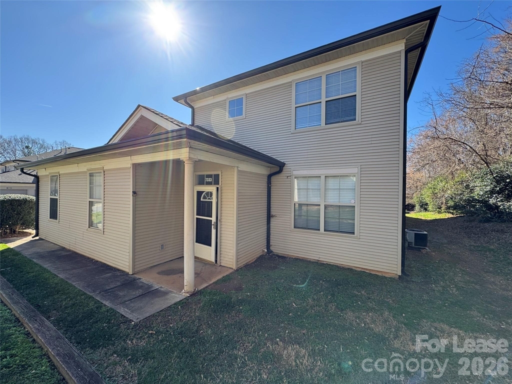 7333 Michaels Landing Drive - Photo 16