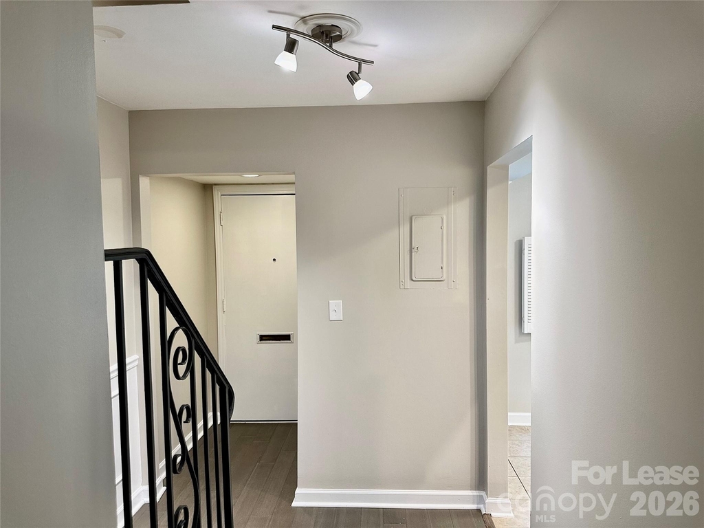 7014 Quail Hill Road - Photo 3