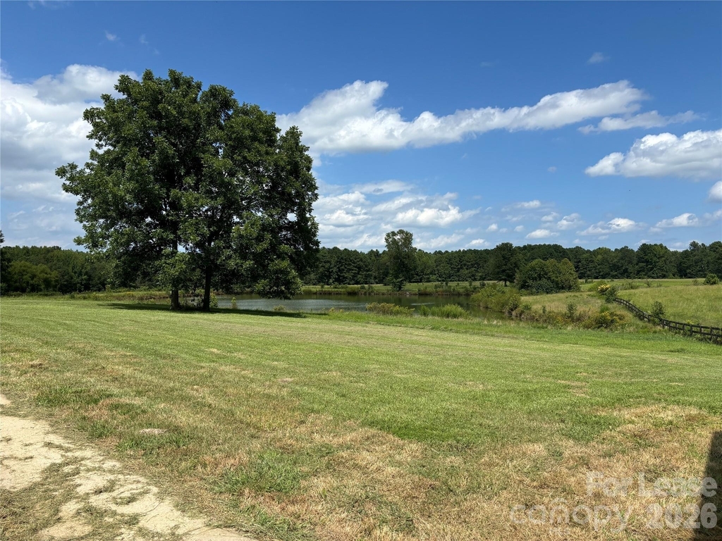2417 Lynwood Drive - Photo 7