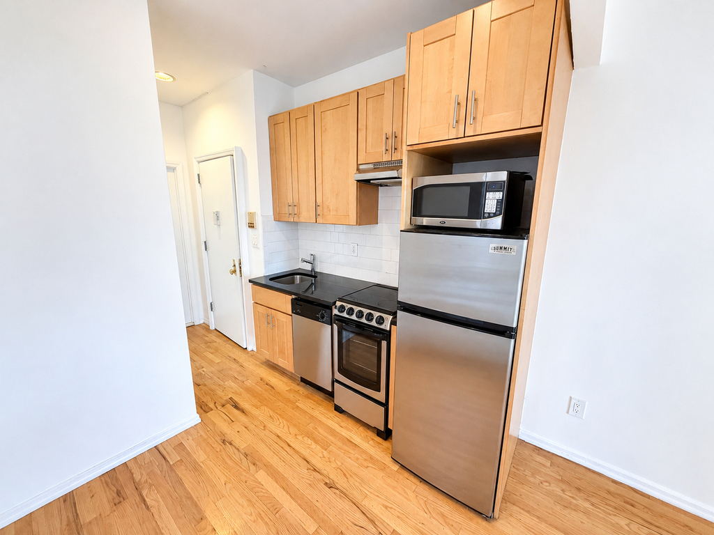 26 King Street - Photo 1