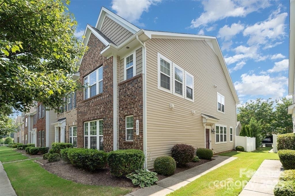 8245 Viewpoint Lane - Photo 0